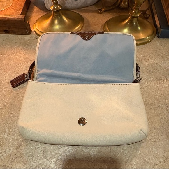 COACH Purse Wrist Clutch Snap Wallet Blue Lined Cream & Brown Leather - Picture 10 of 12